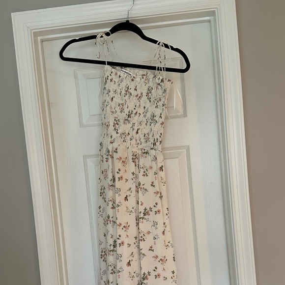 Reformation sable smocked tie shoulder dress - Picture 2 of 11